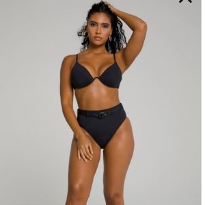 Good American Bikini set
